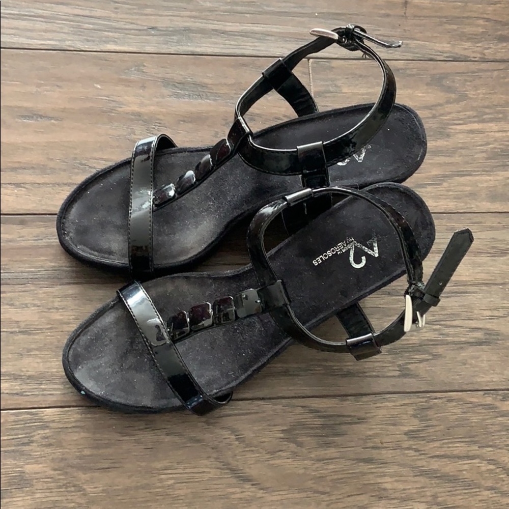 Aérosoles black wedges